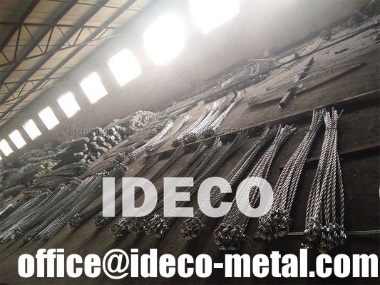 مسامير من الفولاذ المقاوم للصدأ المزود