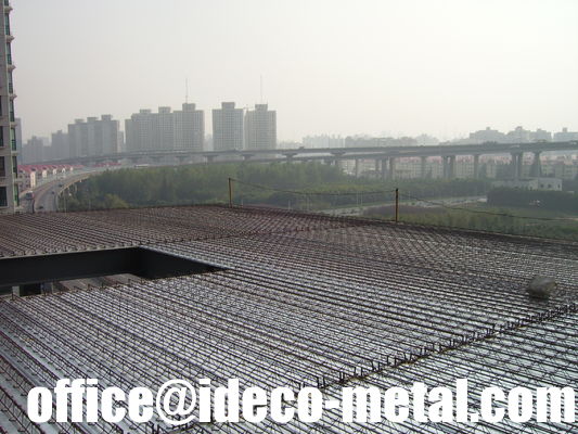 سقف الأرضية سطح السقف سقف الأرضية سقف السقف السقف السقف السقف الصلب المزود