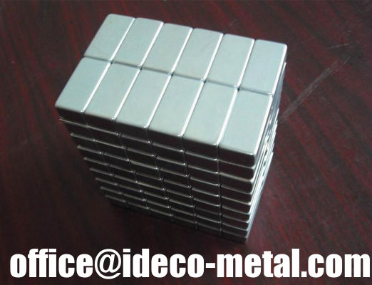 مغناطيس نيوديميوم مربع الصف N42، مغناطيسات دائمة NdFeB للأراضي النادرة المزود