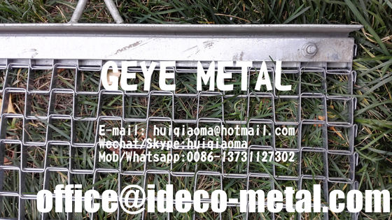 الملاءات المرنة الثقيلة الصلبة كلها ، شاشة سحب معدنية لملاعب الغولف / البيسبول / صيانة الملعب المزود